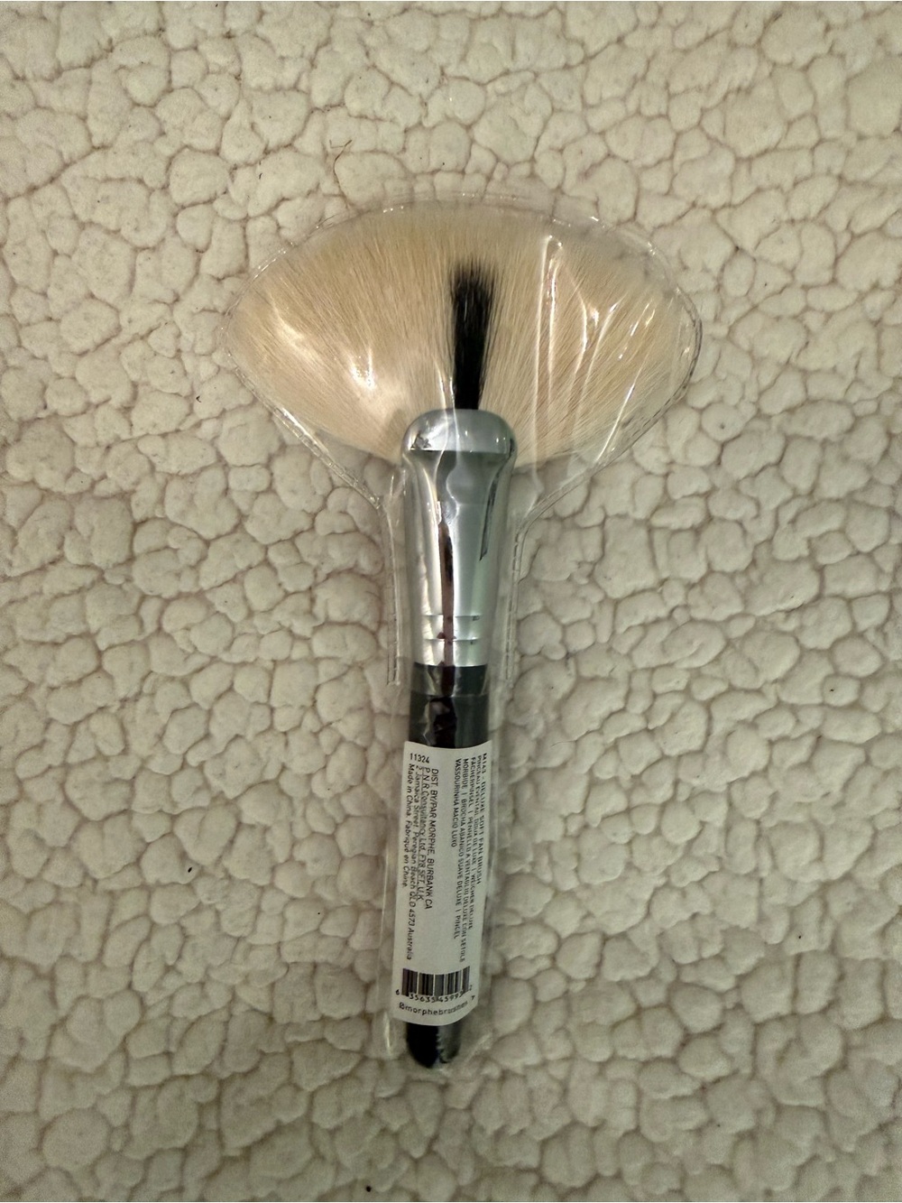 New Morphe Large Fan Makeup Brush - Cream Bristles with Black Handle
